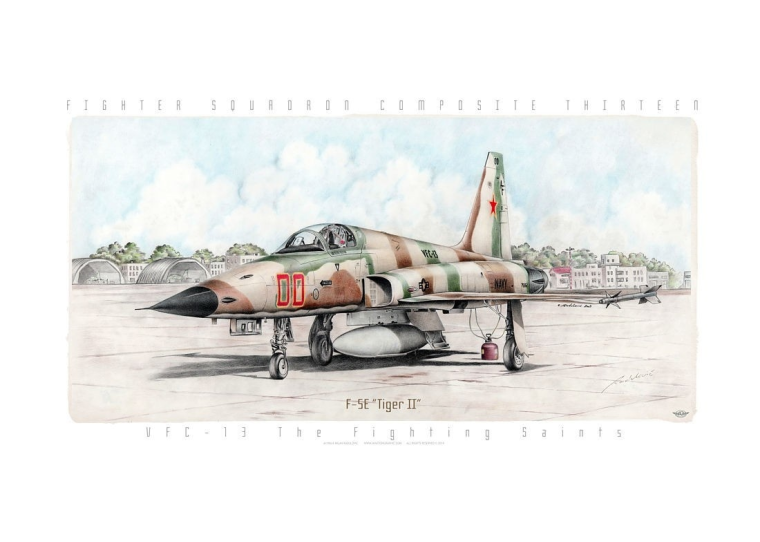 F-5E "Tiger II" 00 VFC-13 RA-21
